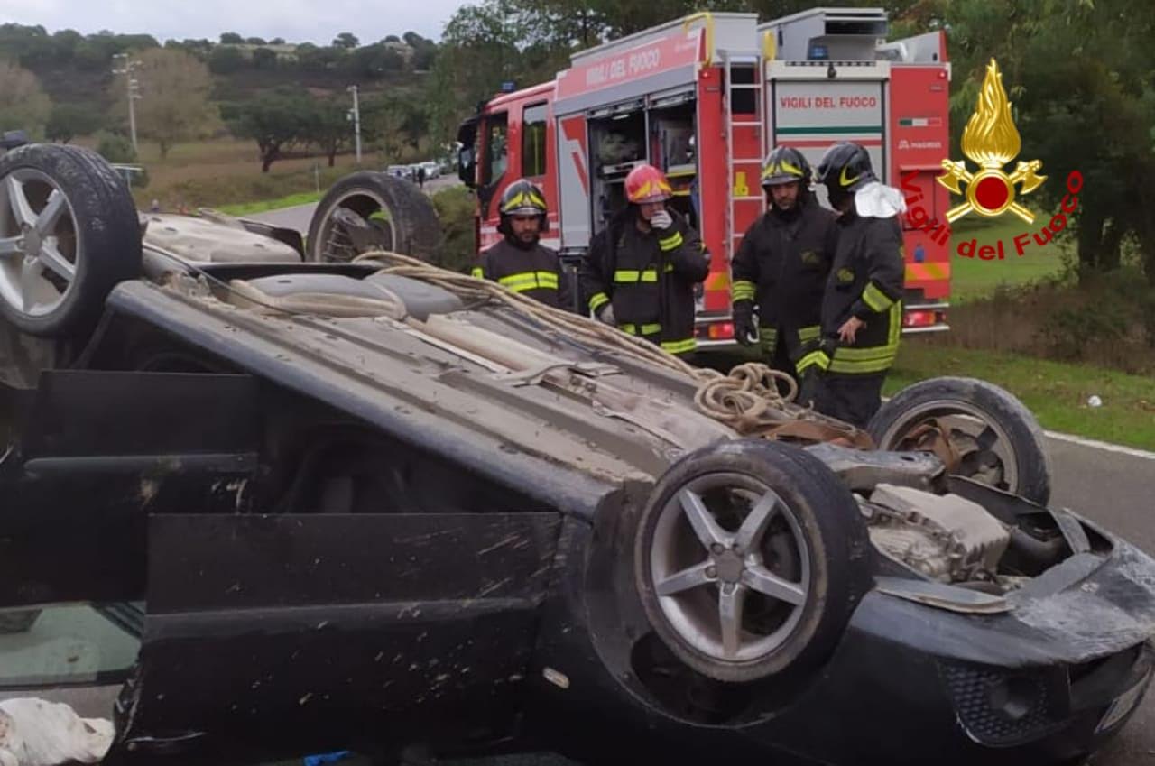 incidente stradale tra san basilio e goni grave una donna sardegna